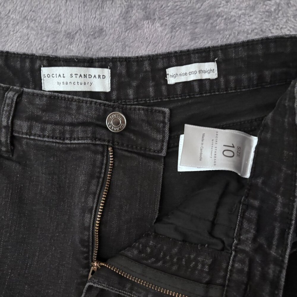 Social Standard Jeans Women’s Size 10 High Rise Crop Straight Black Denim - Picture 12 of 13